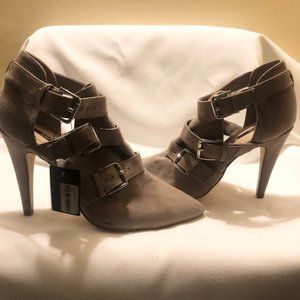 Old Navy XXI Gray 3-Strap Buckle Heeled Booties